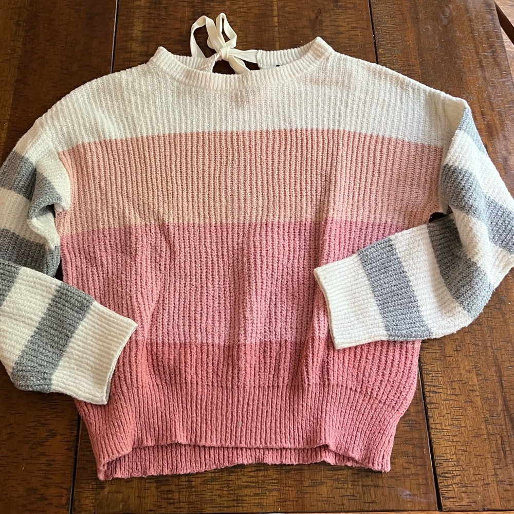 ⚡️MOVING SALE⚡️Who what wear striped sweater ⚡️MOVING SALE⚡️